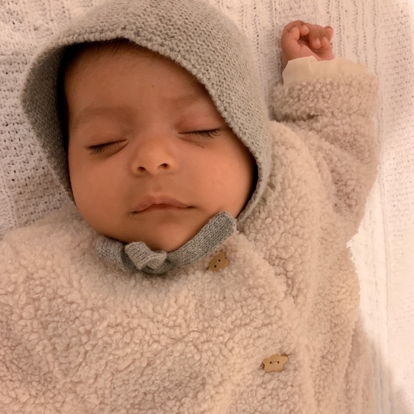 zara baby bonnet